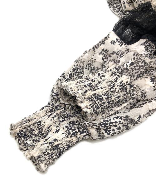 HER LIP TO（ハーリップトゥ）HER LIP TO (ハーリップトゥ) Winter Floral Long-sleeve Dress ベージュ サイズ:SIZE Mの古着・服飾アイテム