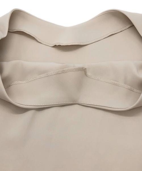 HER LIP TO（ハーリップトゥ）HER LIP TO (ハーリップトゥ) Asymmetric-Hem Gathered Top ベージュ サイズ:SIZE Sの古着・服飾アイテム