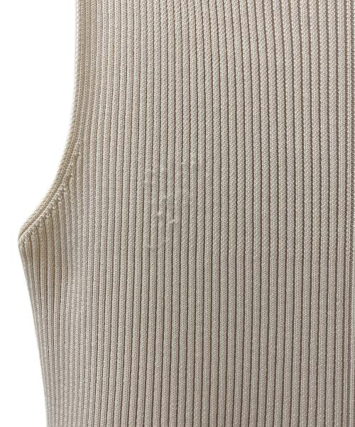 CFCL（シーエフシーエル）CFCL (シーエフシーエル) POTTERY SLEEVELESS TOP ベージュ サイズ:Freeの古着・服飾アイテム