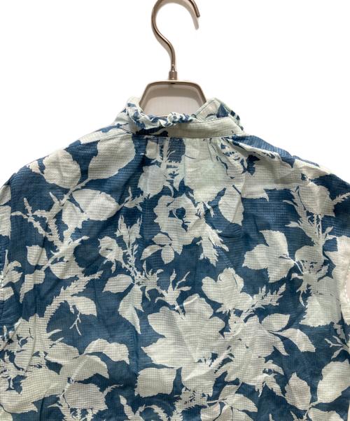 SOULEIADO（ソレイアード）SOULEIADO (ソレイアード) コットンリネンプリント フリルネックブラウス ブルー サイズ:36の古着・服飾アイテム