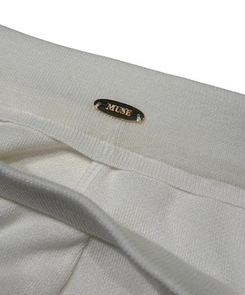 MUSE de Deuxieme Classe（ミューズ ドゥーズィエム クラス）MUSE de Deuxieme Classe (ミューズ ドゥーズィエム クラス) URBAN SemiFlare パンツ ホワイト サイズ:38の古着・服飾アイテム