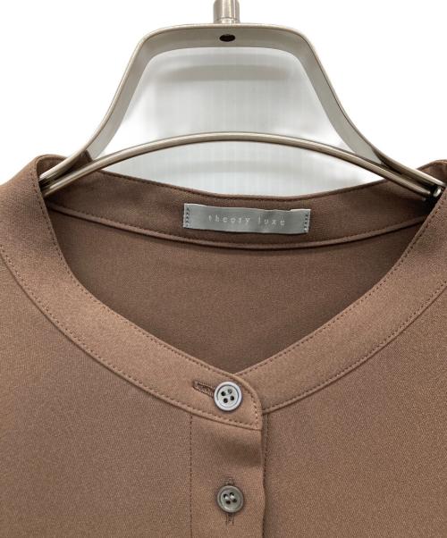 theory luxe（セオリーリュクス）theory luxe (セオリーリュクス) バンドカラーシャツ ブラウン サイズ:40の古着・服飾アイテム