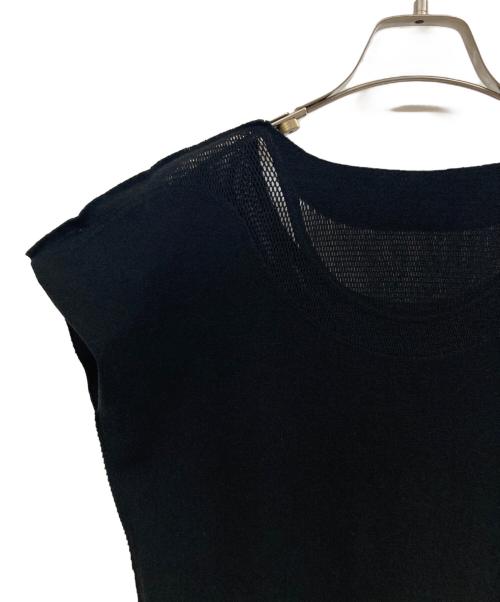 ISSEY MIYAKE（イッセイミヤケ）ISSEY MIYAKE (イッセイミヤケ) ノースリーブニット ブラック サイズ:2の古着・服飾アイテム
