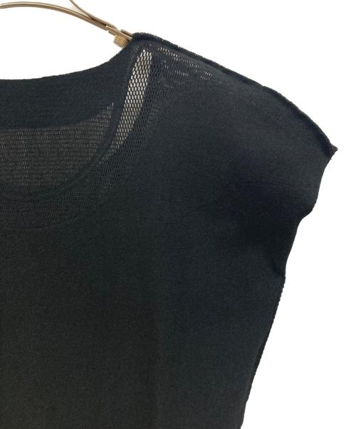 ISSEY MIYAKE（イッセイミヤケ）ISSEY MIYAKE (イッセイミヤケ) ノースリーブニット ブラック サイズ:2の古着・服飾アイテム