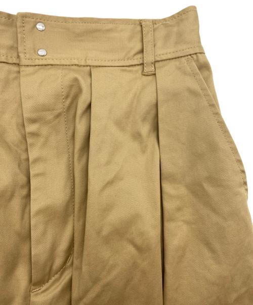 CADUNE（カデュネ）CADUNE (カデュネ) ワイドタックチノパン ベージュ サイズ:38の古着・服飾アイテム