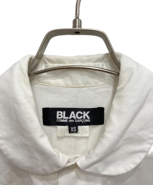 BLACK COMME des GARCONS（ブラックコムデギャルソン）BLACK COMME des GARCONS (ブラックコムデギャルソン) 丸襟半袖シャツ ホワイト サイズ:XSの古着・服飾アイテム
