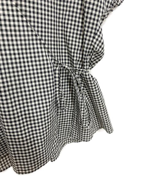 BALLSEY（ボールジィ）BALLSEY (ボールジィ) ローンギンガムチェック カシュクールライクブラウス ブラック サイズ:36 未使用品の古着・服飾アイテム