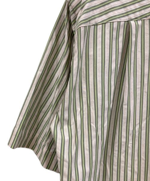 HOMME PLISSE ISSEY MIYAKE（オム プリッセ イッセイ ミヤケ）HOMME PLISSE ISSEY MIYAKE (オム プリッセ イッセイ ミヤケ) STRIPE JERSEY グリーン サイズ:2の古着・服飾アイテム