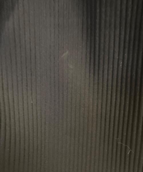 me ISSEY MIYAKE（ミーイッセイ ミヤケ）me ISSEY MIYAKE (ミーイッセイ ミヤケ) ショルダーストラップ付プリーツスカート ブラック サイズ:Freeの古着・服飾アイテム