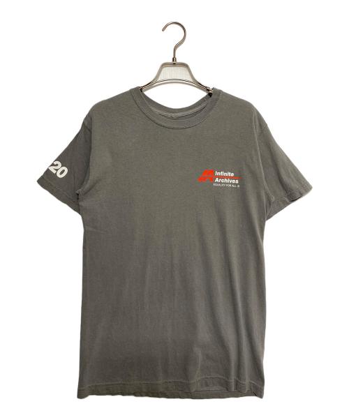 GOODENOUGH（グッドイナフ）GOODENOUGH (グッドイナフ) Infinite Archives (インフィナイトアーカイブズ) END RACISM TEE (エンド レイシズム ティー シャツ) グレー サイズ:Sの古着・服飾アイテム