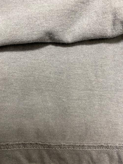 GOODENOUGH（グッドイナフ）GOODENOUGH (グッドイナフ) Infinite Archives (インフィナイトアーカイブズ) END RACISM TEE (エンド レイシズム ティー シャツ) グレー サイズ:Sの古着・服飾アイテム