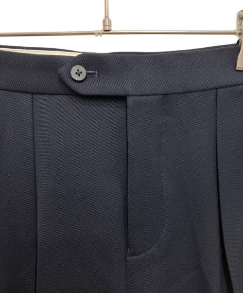 DRAWER（ドゥロワー）DRAWER (ドゥロワー) ギャバ2タックテーパードパンツ ネイビー サイズ:40の古着・服飾アイテム