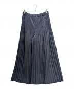 HOMME PLISSE ISSEY MIYAKEオム プリッセ イッセイ ミヤケ）の古着「MONTHLY COLORS : DECEMBER/プリーツパンツ」｜グレー