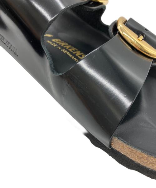 BIRKENSTOCK（ビルケンシュトック）BIRKENSTOCK (ビルケンシュトック) Arizona Big Buckle ブラック サイズ:22.5の古着・服飾アイテム