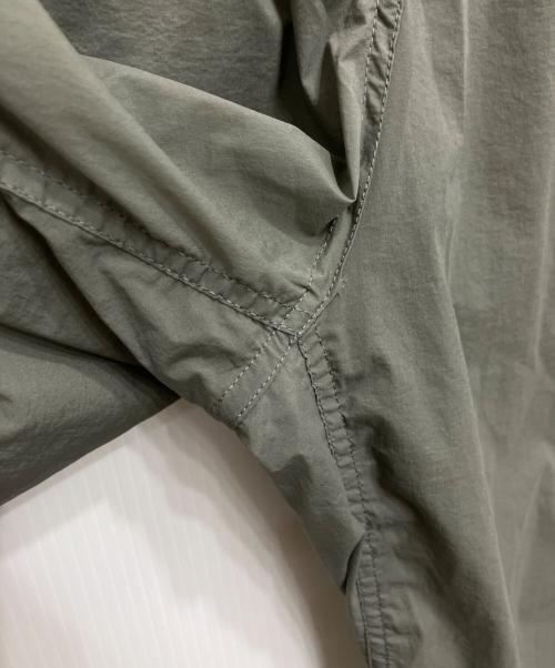 AMOMENTO（アモーメント）AMOMENTO (アモーメント) シアーストレートパンツ グレーの古着・服飾アイテム