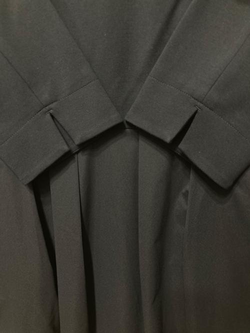 12closet（トゥエルブクローゼット）12closet (トゥエルブクローゼット) 高橋夏果 撥水スマートコクーンドレス ネイビー サイズ:38 未使用品の古着・服飾アイテム