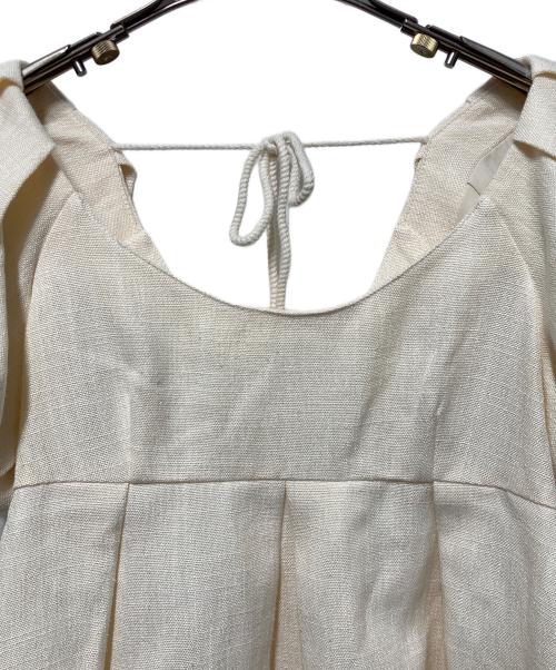 euw（イユー）euw (イユー) puff sleeve peplum top/パフスリーブペプラムトップ アイボリー サイズ:FREEの古着・服飾アイテム