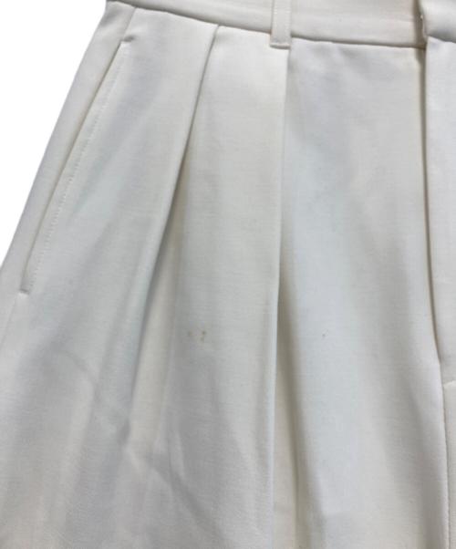 Curensology（カレンソロジー）Curensology (カレンソロジー) ダブルクロスツータックパンツ アイボリー サイズ:36の古着・服飾アイテム