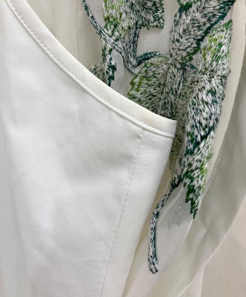 MUVEIL（ミュベール）MUVEIL (ミュベール) 刺繍シャツワンピース ホワイト サイズ:SIZE38の古着・服飾アイテム