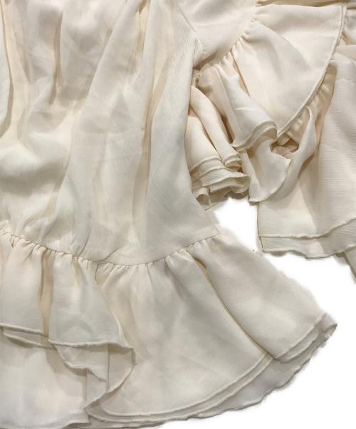 RANDA（ランダ）RANDA (ランダ) ラッフルフリルオフショルダーブラウス/半袖ブラウス/フリル ベージュ サイズ:SIZE 1の古着・服飾アイテム