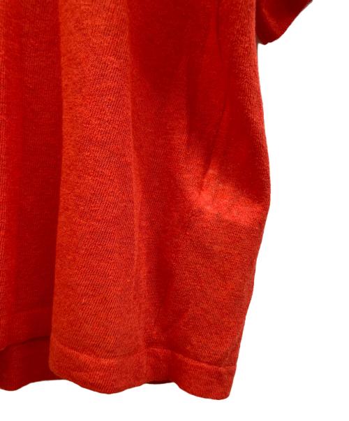 A CCORDION（アコーディオン）A CCORDION (アコーディオン) SHOULDER SLIT T SHIRTS レッド サイズ:Mの古着・服飾アイテム