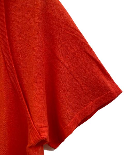 A CCORDION（アコーディオン）A CCORDION (アコーディオン) SHOULDER SLIT T SHIRTS レッド サイズ:Mの古着・服飾アイテム