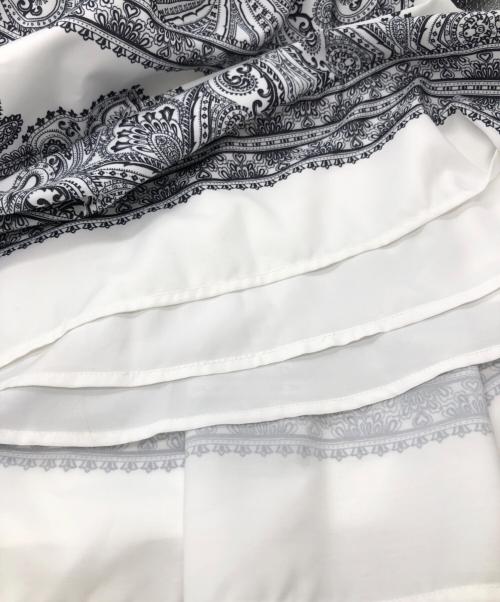 HER LIP TO（ハーリップトゥ）HER LIP TO (ハーリップトゥ) Marbella Panel Printed Dress ホワイト×ブラック サイズ:SIZE Sの古着・服飾アイテム