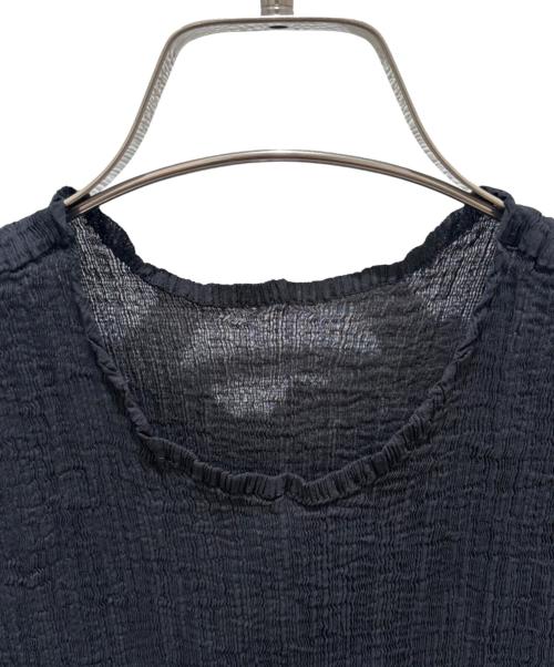 me ISSEY MIYAKE（ミーイッセイ ミヤケ）me ISSEY MIYAKE (ミーイッセイ ミヤケ) BOUNCE SEE-THROUGH CREPE ブラック サイズ:Freeの古着・服飾アイテム