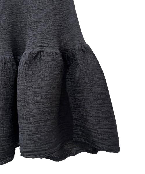 me ISSEY MIYAKE（ミーイッセイ ミヤケ）me ISSEY MIYAKE (ミーイッセイ ミヤケ) BOUNCE SEE-THROUGH CREPE ブラック サイズ:Freeの古着・服飾アイテム