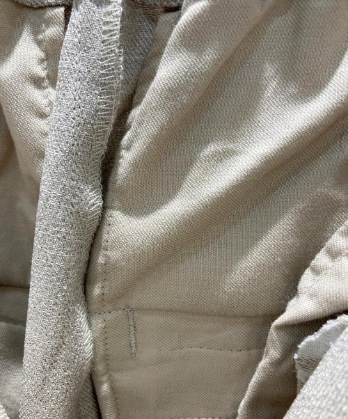 crewre（クルーレ）crewre (クルーレ) ピンタックスラブストレートパンツ ベージュ サイズ:3の古着・服飾アイテム