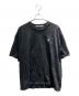 Calvin Klein Jeans（カルバンクラインジーンズ）の古着「エンボスロゴ Tシャツ」｜ブラック