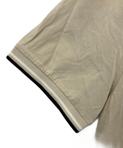 FRED PERRY（フレッドペリー）FRED PERRY (フレッドペリー) ツインティップド Tシャツ ベージュ サイズ:Lの古着・服飾アイテム