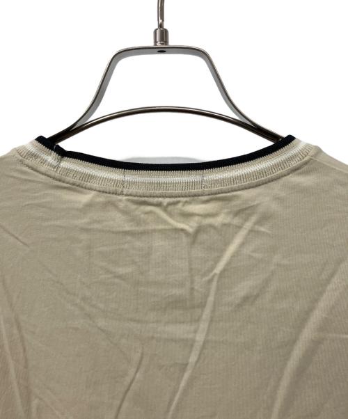 FRED PERRY（フレッドペリー）FRED PERRY (フレッドペリー) ツインティップド Tシャツ ベージュ サイズ:Lの古着・服飾アイテム