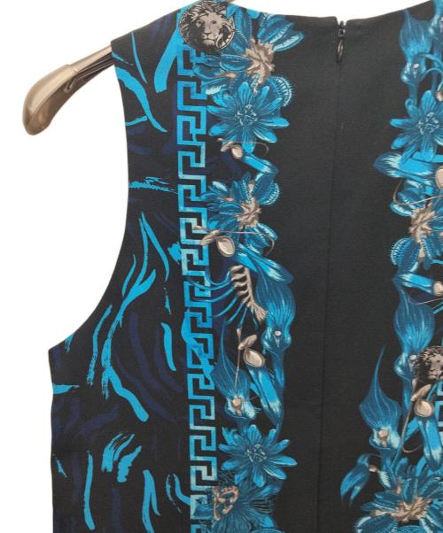 VERSUS VERSACE（ヴェルサス ヴェルサーチェ）VERSUS VERSACE (ヴェルサス ヴェルサーチェ) ノースリーブワンピース フローラルゼブラ ブラック サイズ:44の古着・服飾アイテム