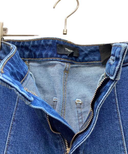 theory（セオリー）theory (セオリー) デニムパンツ/Essential Denim Fluid Flare Jean ブルー サイズ:25の古着・服飾アイテム