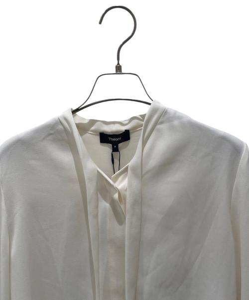 theory（セオリー）theory (セオリー) Prime Georgette Tie Blouse ボウタイブラウス アイボリー サイズ:P 未使用品の古着・服飾アイテム