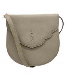 Yves Saint Laurent（イヴサンローラン）の古着「YSLカサンドラロゴフラップショルダー」｜ベージュ