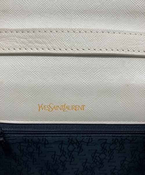Yves Saint Laurent（イヴサンローラン）Yves Saint Laurent (イヴサンローラン) YSLカサンドラロゴフラップショルダー ベージュの古着・服飾アイテム