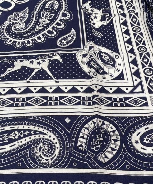 HERMES（エルメス）HERMES (エルメス) カシミヤシルク ショール/Cheval de Coeur Bandana カーキ/ブラン/ノワールの古着・服飾アイテム