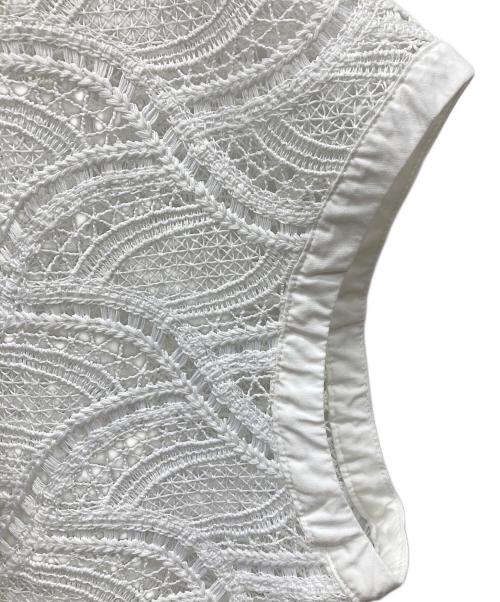 MIDIUMISOLID（ミディウミソリッド）MIDIUMISOLID (ミディウミソリッド) Asymmetry lace pullover ホワイト サイズ:FREEの古着・服飾アイテム