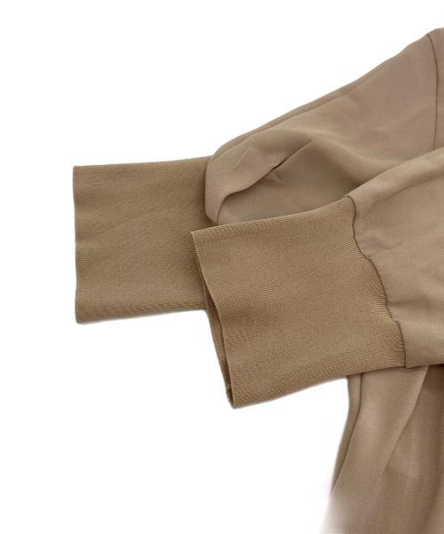 BEIGE（ベイジ）BEIGE (ベイジ) ニットコンビハイネック半袖ブラウス ベージュ サイズ:4の古着・服飾アイテム