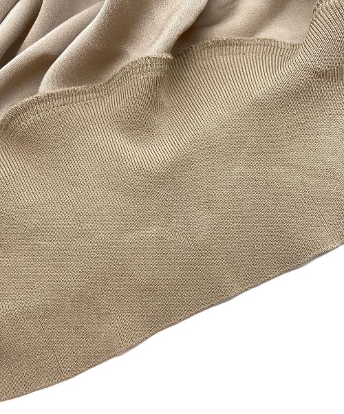 BEIGE（ベイジ）BEIGE (ベイジ) ニットコンビハイネック半袖ブラウス ベージュ サイズ:4の古着・服飾アイテム