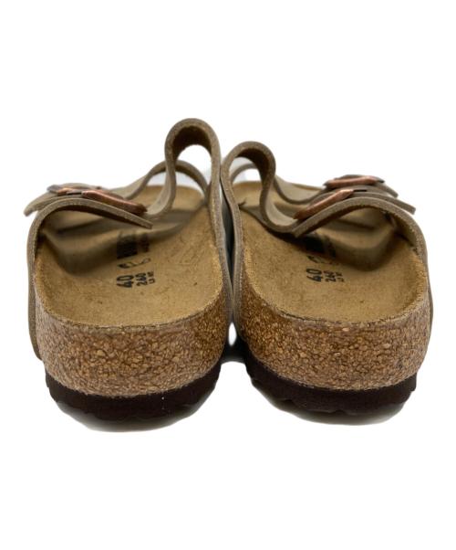 BIRKENSTOCK（ビルケンシュトック）BIRKENSTOCK (ビルケンシュトック) Arizona BS ベージュ サイズ:26cmの古着・服飾アイテム