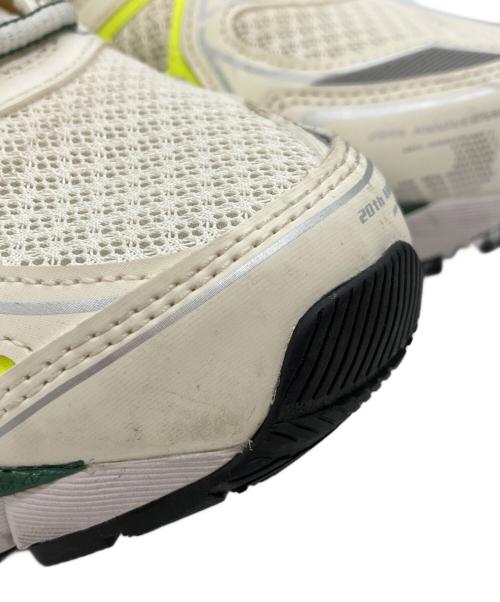 asics（アシックス）asics (アシックス) スニーカー ホワイト サイズ:28の古着・服飾アイテム