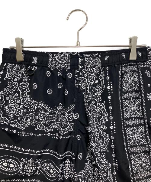 F.C.R.B.（エフシーレアルブリストル）F.C.R.B. (エフシーレアルブリストル) NYLON EASY SHORTS ブラック×ホワイト サイズ:Sの古着・服飾アイテム