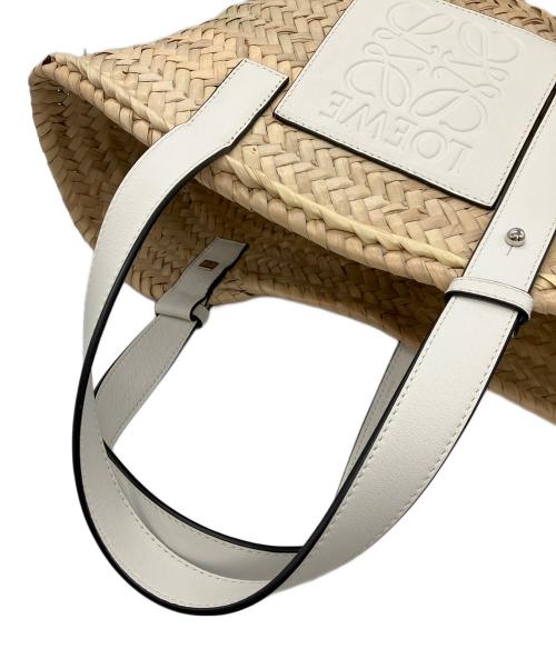 LOEWE（ロエベ）LOEWE (ロエベ) BASKET SMALL BAG ナチュラルベージュ×ホワイトの古着・服飾アイテム