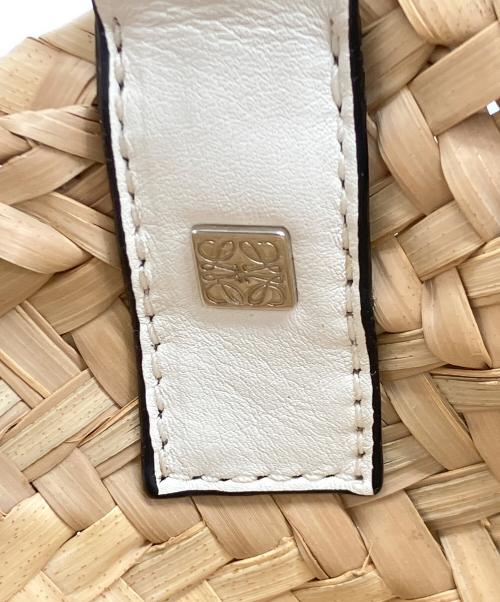 LOEWE（ロエベ）LOEWE (ロエベ) BASKET SMALL BAG ナチュラルベージュ×ホワイトの古着・服飾アイテム