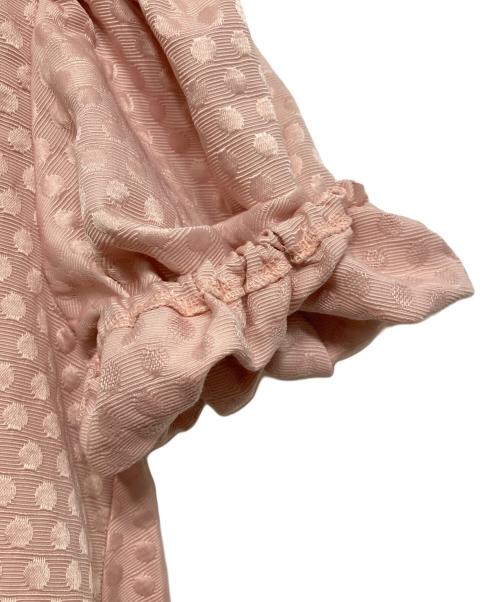 UNMINOU（アンミヌ）UNMINOU (アンミヌ) ふくれドットフレアブラウス ピンク サイズ:Fの古着・服飾アイテム