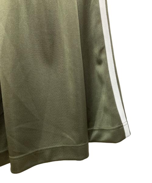 ESSENTIAL DOUBLE STANDARD CLOTHING（エッセンシャルダブルスタンダードクロージング）ESSENTIAL DOUBLE STANDARD CLOTHING (エッセンシャルダブルスタンダードクロージング) ブライトキング トラックティアードスカート オリーブ サイズ:36の古着・服飾アイテム