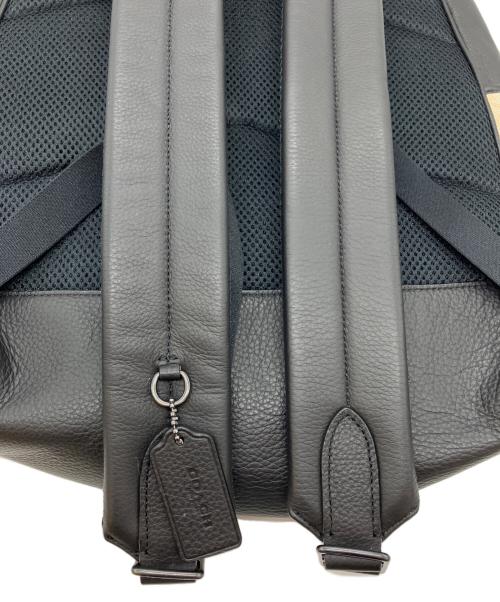 COACH（コーチ）COACH (コーチ) トンプソン バックパック シグネチャー ジャカード ウィズ ヴァーシティ ストライプ ブラックの古着・服飾アイテム